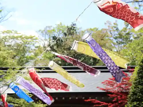 山中浅間神社の{uncategorized: "未分類", other: "その他", undefined: "問題あり", building: "その他建物", grave: "お墓", sacred_gate: "鳥居", guardian: "狛犬", statue: "像", buddha: "仏像", history: "歴史", nature: "自然", garden: "庭園", animal: "動物", pagoda: "塔", temizu: "手水舎", mountain_gate: "山門・神門", sanctuary: "本殿・本堂", subordinate: "末社・摂社", art: "芸術", scenery: "景色", jizo: "地蔵", ema: "絵馬", goshuin: "御朱印", omikuji: "おみくじ", items: "授与品その他", amulet: "お守り", goshuincho: "御朱印帳", eats: "食事", festival: "お祭り", votive_dance: "神楽", shichigosan: "七五三参", wedding: "結婚式", experience: "体験その他", initially: "初詣", around: "周辺", anti_infection: "感染症対策"}
