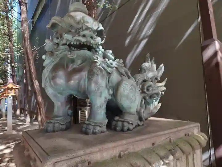 花園神社の狛犬