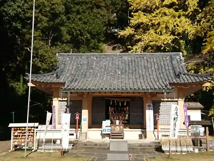 八幡神社の本殿・本堂