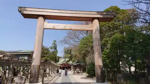 越ヶ谷久伊豆神社の鳥居