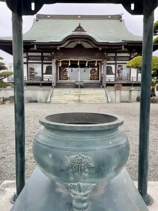 興全寺の{uncategorized: "未分類", other: "その他", undefined: "問題あり", building: "その他建物", grave: "お墓", sacred_gate: "鳥居", guardian: "狛犬", statue: "像", buddha: "仏像", history: "歴史", nature: "自然", garden: "庭園", animal: "動物", pagoda: "塔", temizu: "手水舎", mountain_gate: "山門・神門", sanctuary: "本殿・本堂", subordinate: "末社・摂社", art: "芸術", scenery: "景色", jizo: "地蔵", ema: "絵馬", goshuin: "御朱印", omikuji: "おみくじ", items: "授与品その他", amulet: "お守り", goshuincho: "御朱印帳", eats: "食事", festival: "お祭り", votive_dance: "神楽", shichigosan: "七五三参", wedding: "結婚式", experience: "体験その他", initially: "初詣", around: "周辺", anti_infection: "感染症対策"}