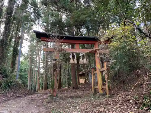 丸郷神社の鳥居