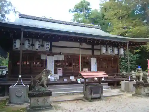 村屋坐弥冨都比売神社の本殿・本堂