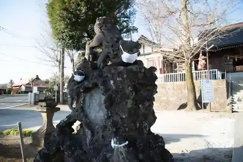 諏訪神社の狛犬