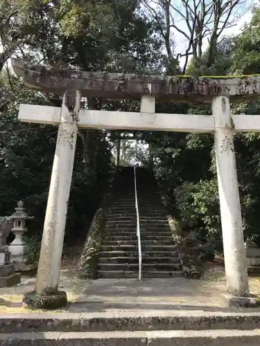 根雨神社の鳥居