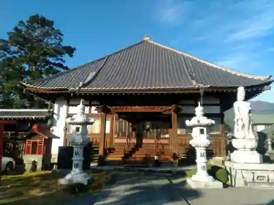 法泉寺の本殿・本堂