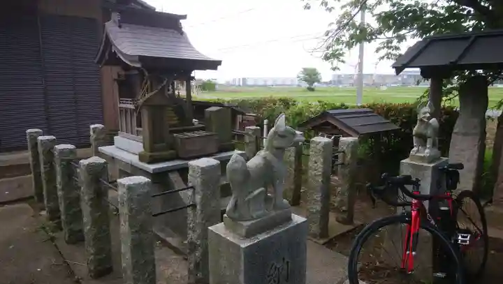 稲荷神社の狛犬