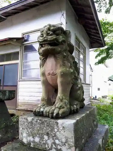 白山皇大神宮の狛犬