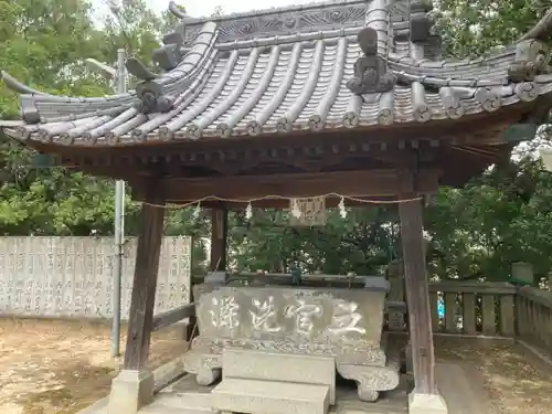 龍神社の手水舎