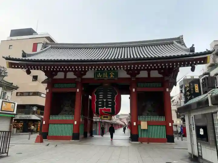 浅草寺の{uncategorized: "未分類", other: "その他", undefined: "問題あり", building: "その他建物", grave: "お墓", sacred_gate: "鳥居", guardian: "狛犬", statue: "像", buddha: "仏像", history: "歴史", nature: "自然", garden: "庭園", animal: "動物", pagoda: "塔", temizu: "手水舎", mountain_gate: "山門・神門", sanctuary: "本殿・本堂", subordinate: "末社・摂社", art: "芸術", scenery: "景色", jizo: "地蔵", ema: "絵馬", goshuin: "御朱印", omikuji: "おみくじ", items: "授与品その他", amulet: "お守り", goshuincho: "御朱印帳", eats: "食事", festival: "お祭り", votive_dance: "神楽", shichigosan: "七五三参", wedding: "結婚式", experience: "体験その他", initially: "初詣", around: "周辺", anti_infection: "感染症対策"}