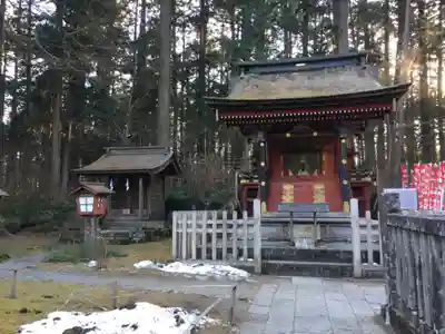 北口本宮冨士浅間神社の末社・摂社