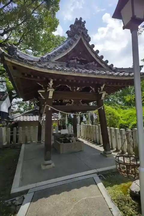 御首神社の手水舎