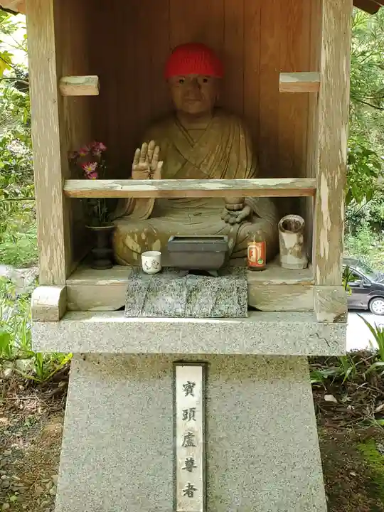 岩滝寺の像