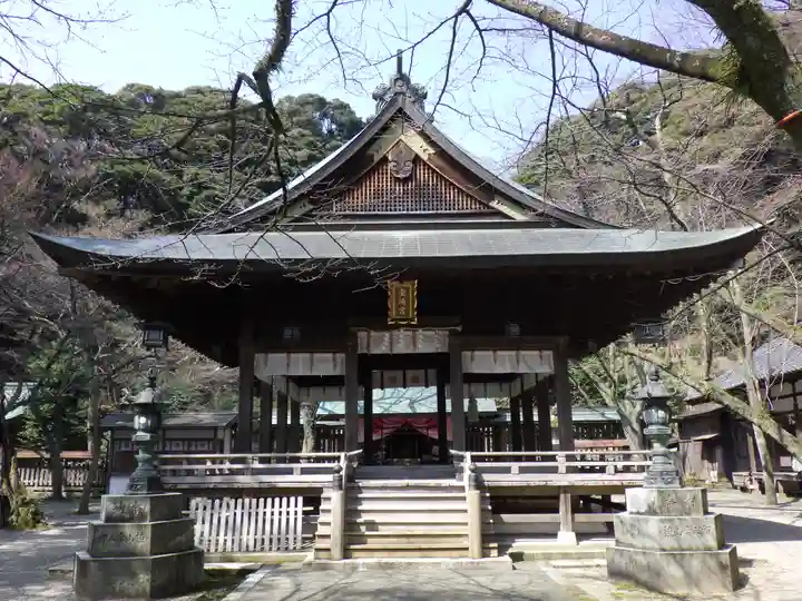 金崎宮の本殿・本堂