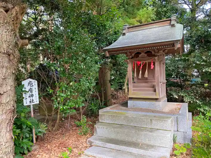 島穴神社の末社・摂社