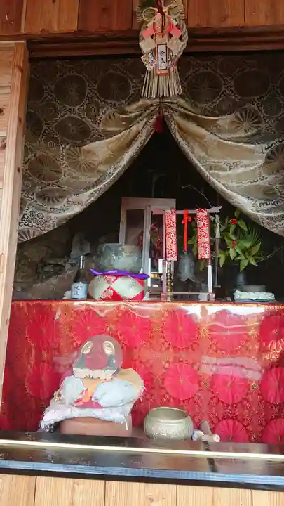 岩戸弘法弘峰寺の本殿・本堂