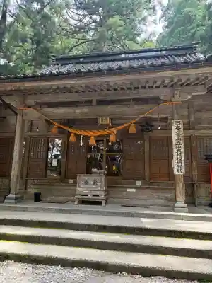 雄山神社中宮祈願殿(富山県)