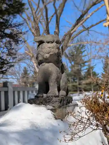 彌彦神社　(伊夜日子神社)の狛犬