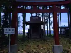 鎮岡神社の鳥居