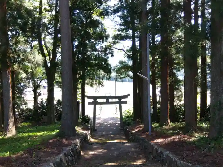 少名彦神社の{uncategorized: "未分類", other: "その他", undefined: "問題あり", building: "その他建物", grave: "お墓", sacred_gate: "鳥居", guardian: "狛犬", statue: "像", buddha: "仏像", history: "歴史", nature: "自然", garden: "庭園", animal: "動物", pagoda: "塔", temizu: "手水舎", mountain_gate: "山門・神門", sanctuary: "本殿・本堂", subordinate: "末社・摂社", art: "芸術", scenery: "景色", jizo: "地蔵", ema: "絵馬", goshuin: "御朱印", omikuji: "おみくじ", items: "授与品その他", amulet: "お守り", goshuincho: "御朱印帳", eats: "食事", festival: "お祭り", votive_dance: "神楽", shichigosan: "七五三参", wedding: "結婚式", experience: "体験その他", initially: "初詣", around: "周辺", anti_infection: "感染症対策"}