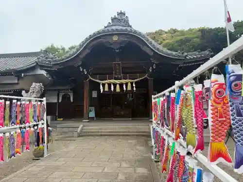 東海市熊野神社の{uncategorized: "未分類", other: "その他", undefined: "問題あり", building: "その他建物", grave: "お墓", sacred_gate: "鳥居", guardian: "狛犬", statue: "像", buddha: "仏像", history: "歴史", nature: "自然", garden: "庭園", animal: "動物", pagoda: "塔", temizu: "手水舎", mountain_gate: "山門・神門", sanctuary: "本殿・本堂", subordinate: "末社・摂社", art: "芸術", scenery: "景色", jizo: "地蔵", ema: "絵馬", goshuin: "御朱印", omikuji: "おみくじ", items: "授与品その他", amulet: "お守り", goshuincho: "御朱印帳", eats: "食事", festival: "お祭り", votive_dance: "神楽", shichigosan: "七五三参", wedding: "結婚式", experience: "体験その他", initially: "初詣", around: "周辺", anti_infection: "感染症対策"}