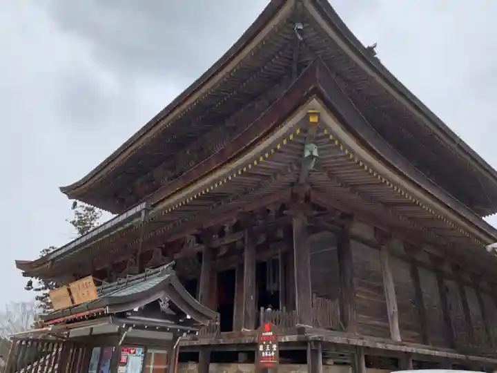金峯山寺の本殿・本堂