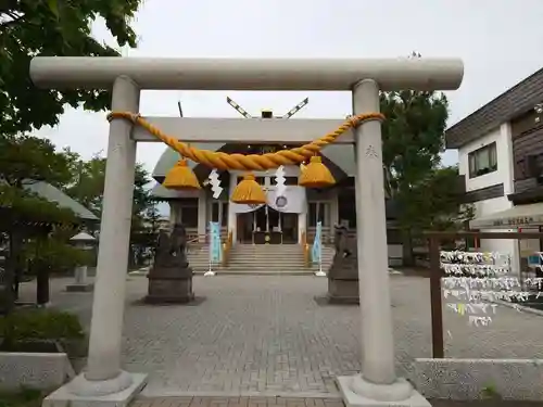 烈々布神社の鳥居