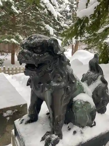 北海道神宮の狛犬