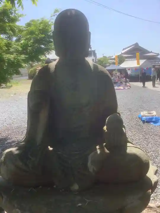 曼陀羅寺の地蔵