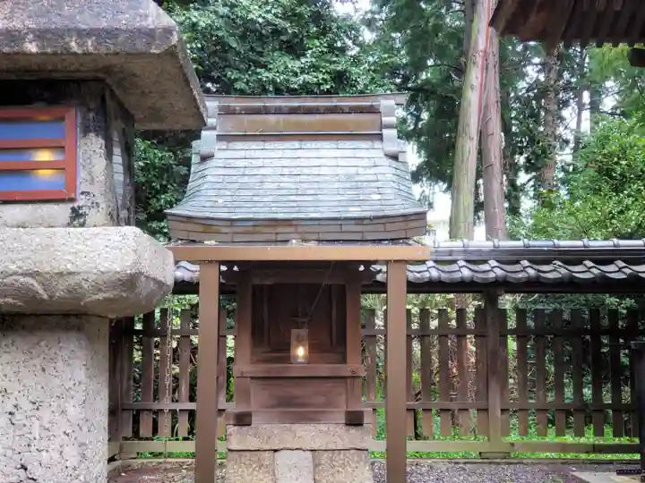 菌神社の末社・摂社