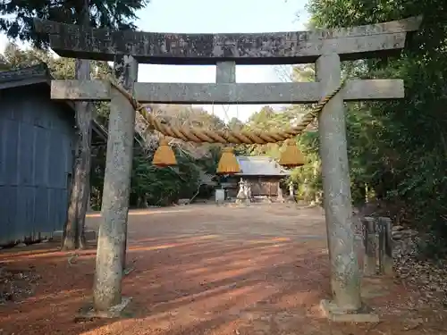 桑原神社の鳥居