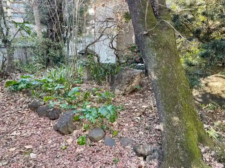 蓮光院の{uncategorized: "未分類", other: "その他", undefined: "問題あり", building: "その他建物", grave: "お墓", sacred_gate: "鳥居", guardian: "狛犬", statue: "像", buddha: "仏像", history: "歴史", nature: "自然", garden: "庭園", animal: "動物", pagoda: "塔", temizu: "手水舎", mountain_gate: "山門・神門", sanctuary: "本殿・本堂", subordinate: "末社・摂社", art: "芸術", scenery: "景色", jizo: "地蔵", ema: "絵馬", goshuin: "御朱印", omikuji: "おみくじ", items: "授与品その他", amulet: "お守り", goshuincho: "御朱印帳", eats: "食事", festival: "お祭り", votive_dance: "神楽", shichigosan: "七五三参", wedding: "結婚式", experience: "体験その他", initially: "初詣", around: "周辺", anti_infection: "感染症対策"}