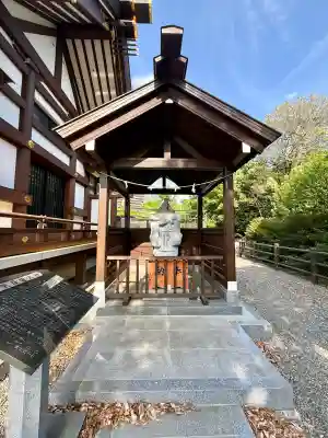 十二神社の{uncategorized: "未分類", other: "その他", undefined: "問題あり", building: "その他建物", grave: "お墓", sacred_gate: "鳥居", guardian: "狛犬", statue: "像", buddha: "仏像", history: "歴史", nature: "自然", garden: "庭園", animal: "動物", pagoda: "塔", temizu: "手水舎", mountain_gate: "山門・神門", sanctuary: "本殿・本堂", subordinate: "末社・摂社", art: "芸術", scenery: "景色", jizo: "地蔵", ema: "絵馬", goshuin: "御朱印", omikuji: "おみくじ", items: "授与品その他", amulet: "お守り", goshuincho: "御朱印帳", eats: "食事", festival: "お祭り", votive_dance: "神楽", shichigosan: "七五三参", wedding: "結婚式", experience: "体験その他", initially: "初詣", around: "周辺", anti_infection: "感染症対策"}