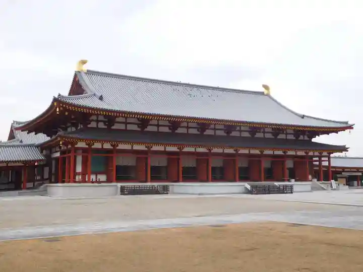 薬師寺の本殿・本堂