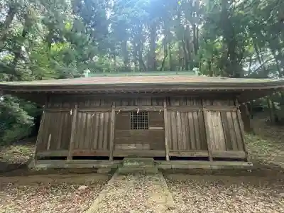 熊野神社の{uncategorized: "未分類", other: "その他", undefined: "問題あり", building: "その他建物", grave: "お墓", sacred_gate: "鳥居", guardian: "狛犬", statue: "像", buddha: "仏像", history: "歴史", nature: "自然", garden: "庭園", animal: "動物", pagoda: "塔", temizu: "手水舎", mountain_gate: "山門・神門", sanctuary: "本殿・本堂", subordinate: "末社・摂社", art: "芸術", scenery: "景色", jizo: "地蔵", ema: "絵馬", goshuin: "御朱印", omikuji: "おみくじ", items: "授与品その他", amulet: "お守り", goshuincho: "御朱印帳", eats: "食事", festival: "お祭り", votive_dance: "神楽", shichigosan: "七五三参", wedding: "結婚式", experience: "体験その他", initially: "初詣", around: "周辺", anti_infection: "感染症対策"}