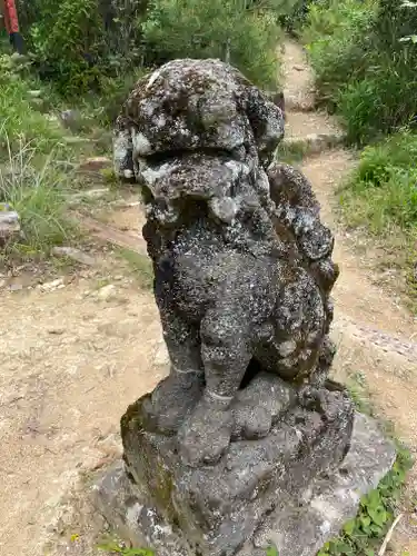 中山寺奥之院の狛犬