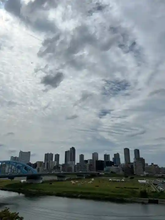 多摩川浅間神社の{uncategorized: "未分類", other: "その他", undefined: "問題あり", building: "その他建物", grave: "お墓", sacred_gate: "鳥居", guardian: "狛犬", statue: "像", buddha: "仏像", history: "歴史", nature: "自然", garden: "庭園", animal: "動物", pagoda: "塔", temizu: "手水舎", mountain_gate: "山門・神門", sanctuary: "本殿・本堂", subordinate: "末社・摂社", art: "芸術", scenery: "景色", jizo: "地蔵", ema: "絵馬", goshuin: "御朱印", omikuji: "おみくじ", items: "授与品その他", amulet: "お守り", goshuincho: "御朱印帳", eats: "食事", festival: "お祭り", votive_dance: "神楽", shichigosan: "七五三参", wedding: "結婚式", experience: "体験その他", initially: "初詣", around: "周辺", anti_infection: "感染症対策"}