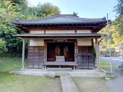 極楽寺（霊鷲山感應院極楽律寺）の末社