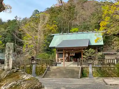 安房神社の本殿・本堂