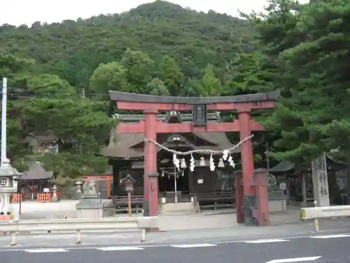 白鬚神社の鳥居