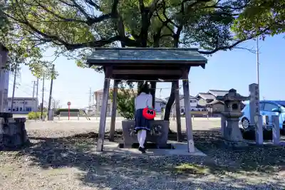 神明社（市子神明社）の{uncategorized: "未分類", other: "その他", undefined: "問題あり", building: "その他建物", grave: "お墓", sacred_gate: "鳥居", guardian: "狛犬", statue: "像", buddha: "仏像", history: "歴史", nature: "自然", garden: "庭園", animal: "動物", pagoda: "塔", temizu: "手水舎", mountain_gate: "山門・神門", sanctuary: "本殿・本堂", subordinate: "末社・摂社", art: "芸術", scenery: "景色", jizo: "地蔵", ema: "絵馬", goshuin: "御朱印", omikuji: "おみくじ", items: "授与品その他", amulet: "お守り", goshuincho: "御朱印帳", eats: "食事", festival: "お祭り", votive_dance: "神楽", shichigosan: "七五三参", wedding: "結婚式", experience: "体験その他", initially: "初詣", around: "周辺", anti_infection: "感染症対策"}