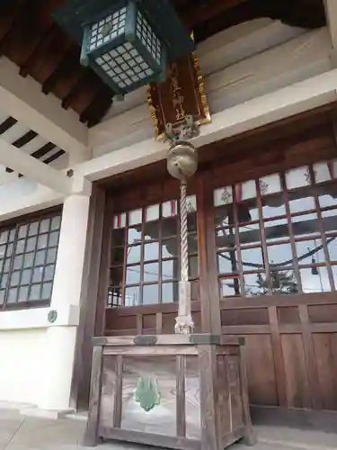 新屋社の本殿・本堂