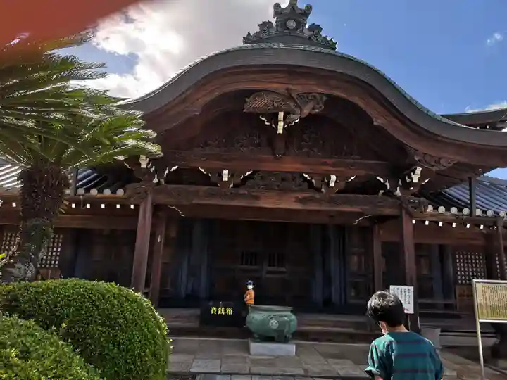 法然寺の本殿・本堂