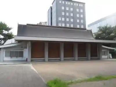 伏見稲荷大社御旅所の本殿・本堂