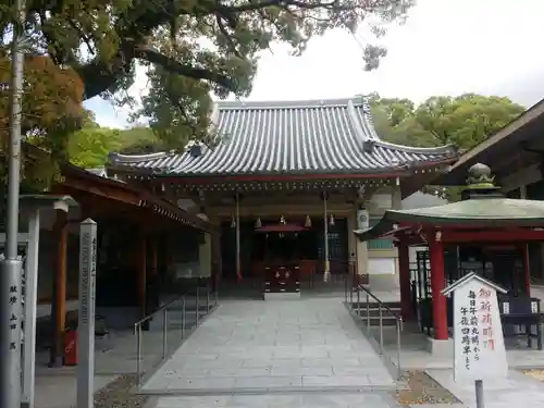 西宮成田山円満寺（圓満寺）の本殿・本堂