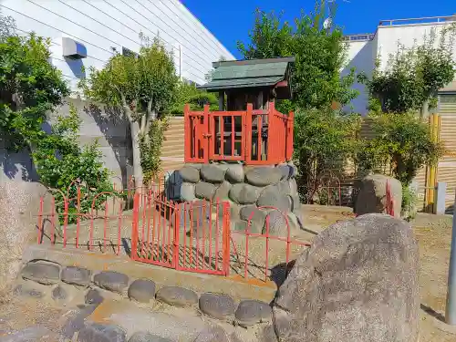神明社の末社・摂社