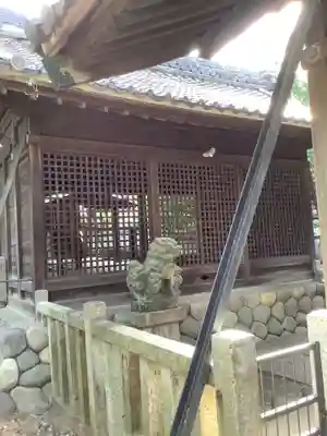 神明社(鳥居松町)の狛犬