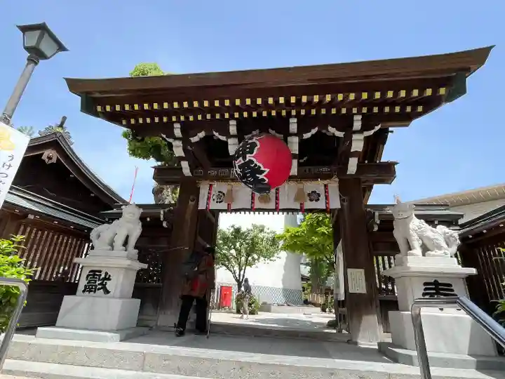櫛田神社の山門・神門