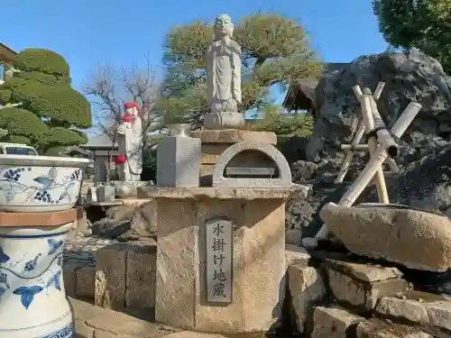 無量寺の{uncategorized: "未分類", other: "その他", undefined: "問題あり", building: "その他建物", grave: "お墓", sacred_gate: "鳥居", guardian: "狛犬", statue: "像", buddha: "仏像", history: "歴史", nature: "自然", garden: "庭園", animal: "動物", pagoda: "塔", temizu: "手水舎", mountain_gate: "山門・神門", sanctuary: "本殿・本堂", subordinate: "末社・摂社", art: "芸術", scenery: "景色", jizo: "地蔵", ema: "絵馬", goshuin: "御朱印", omikuji: "おみくじ", items: "授与品その他", amulet: "お守り", goshuincho: "御朱印帳", eats: "食事", festival: "お祭り", votive_dance: "神楽", shichigosan: "七五三参", wedding: "結婚式", experience: "体験その他", initially: "初詣", around: "周辺", anti_infection: "感染症対策"}
