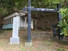 白鹿松神社の建物その他